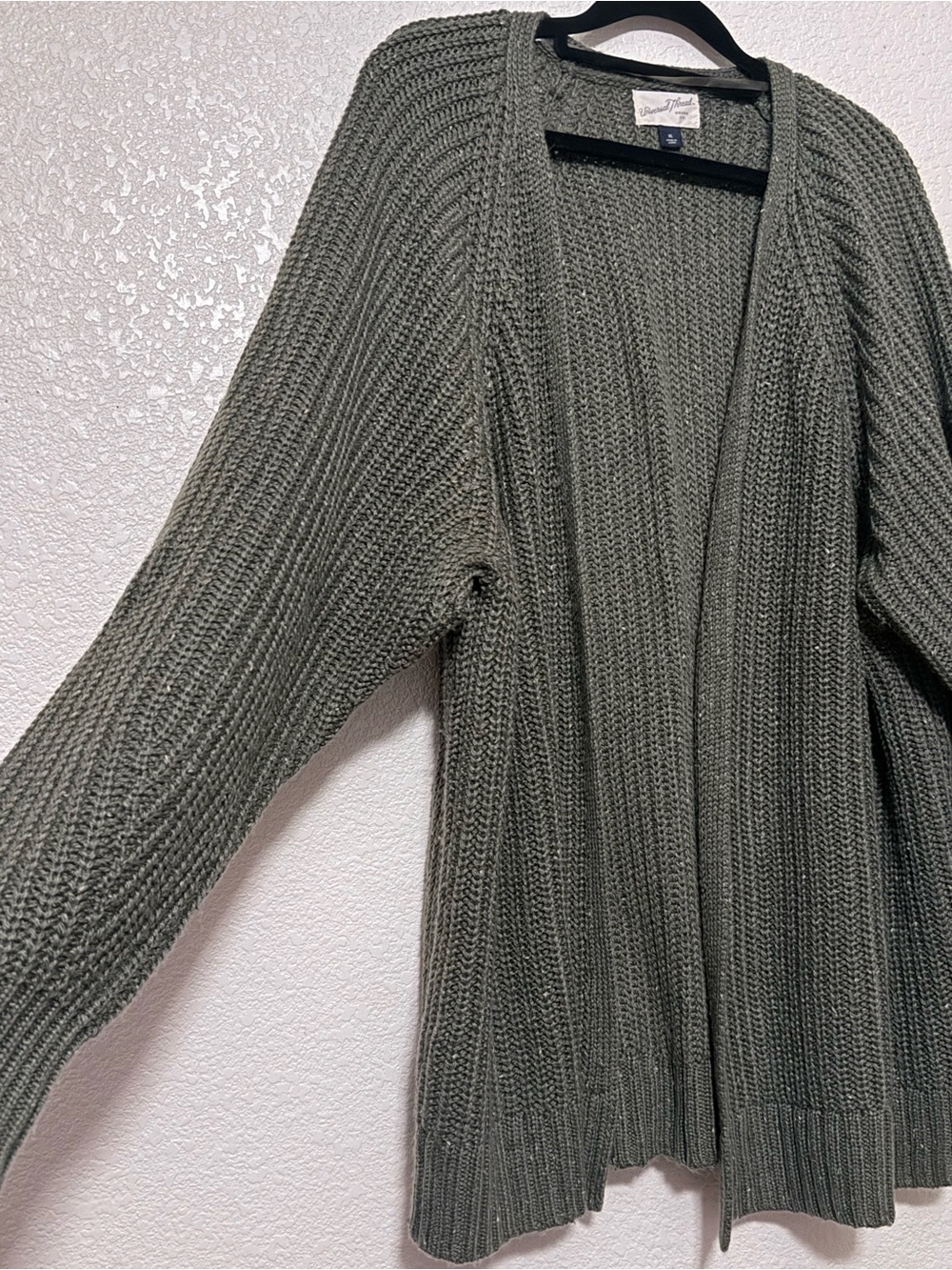 Universal Thread Olive Green Open-Front Ribbed Cardigan - Picture 2 of 6